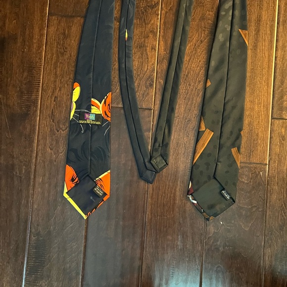 Bugs Bunny and Tigger Ties - Picture 10 of 10